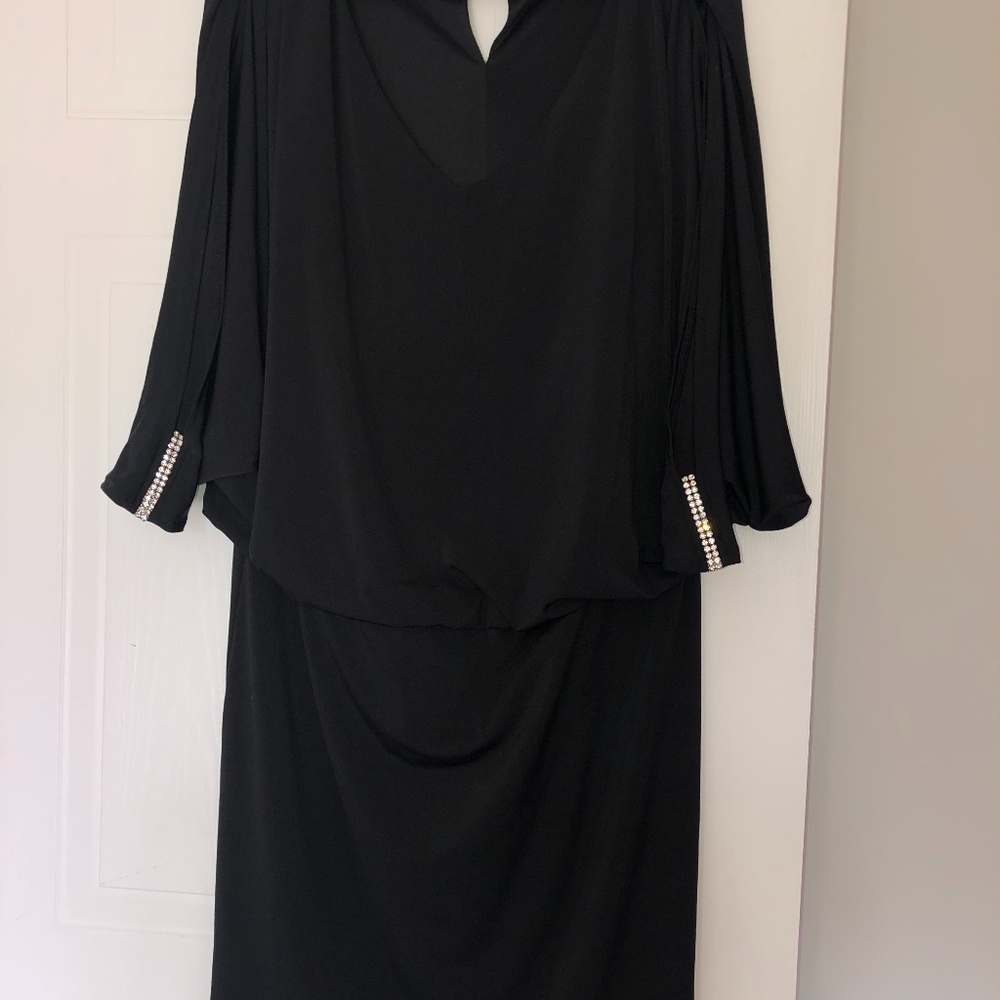 Dresses - Picture 2 of 2
